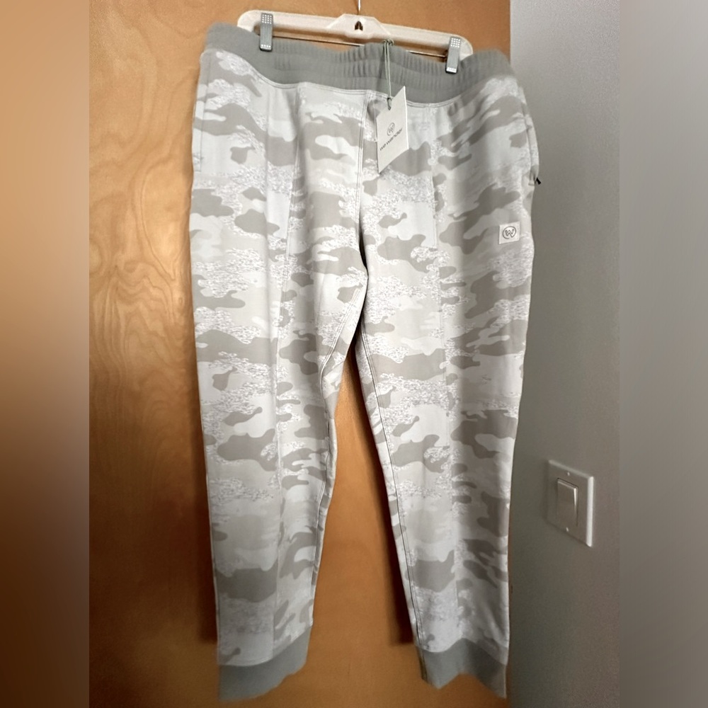 NWT - We wander active tie dye jogger pants